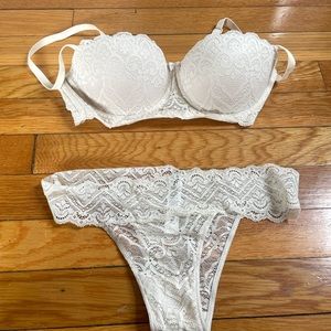Intimissimi bran and panty set/ nwot